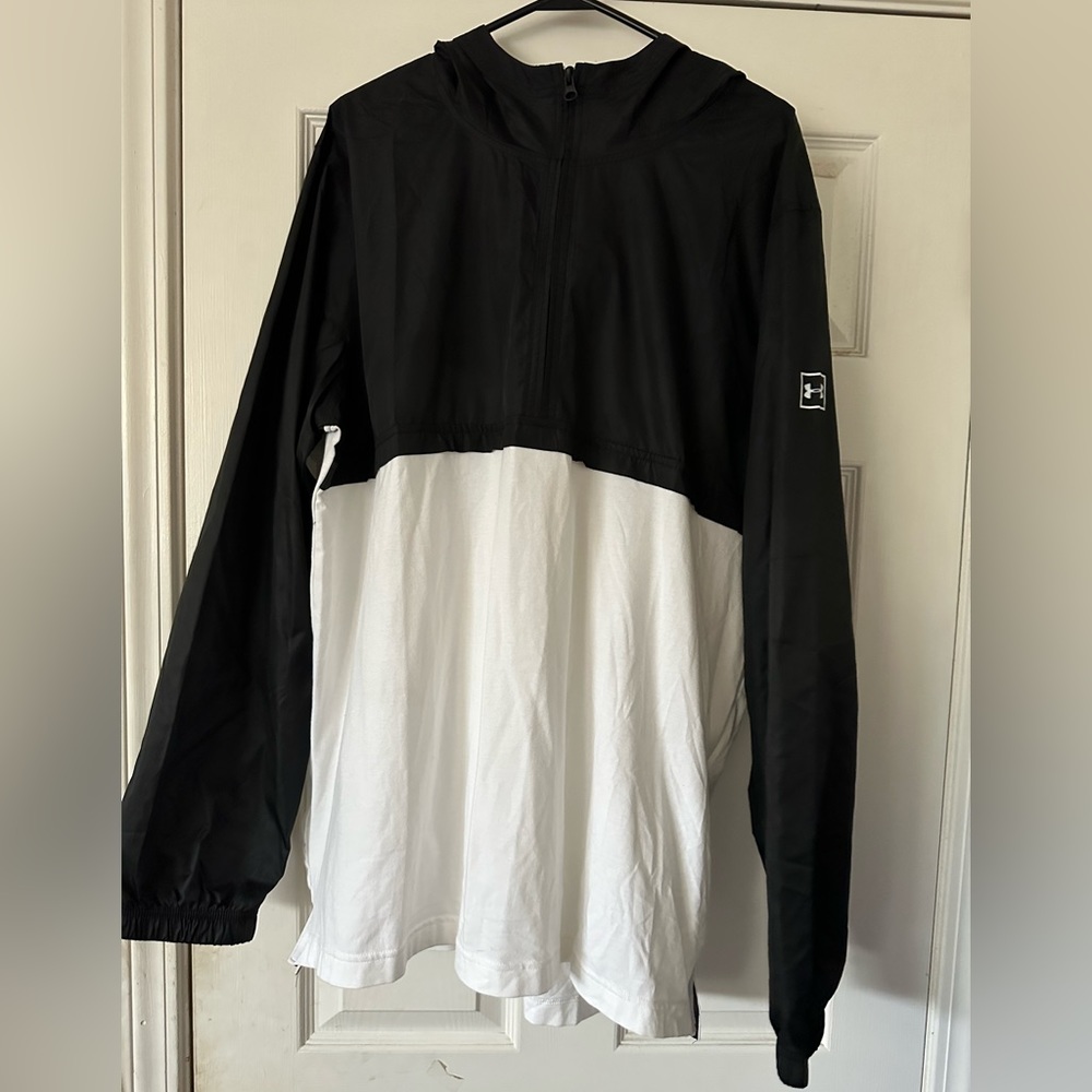 Under Armour Men’s hoodie sweater